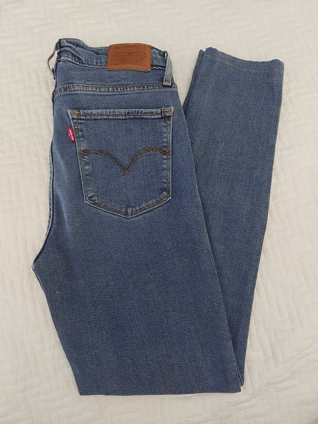 Levi's Jeans: Levis jeans  – Neu (gemäss Beschreibung) aus Zürich von Babadermf