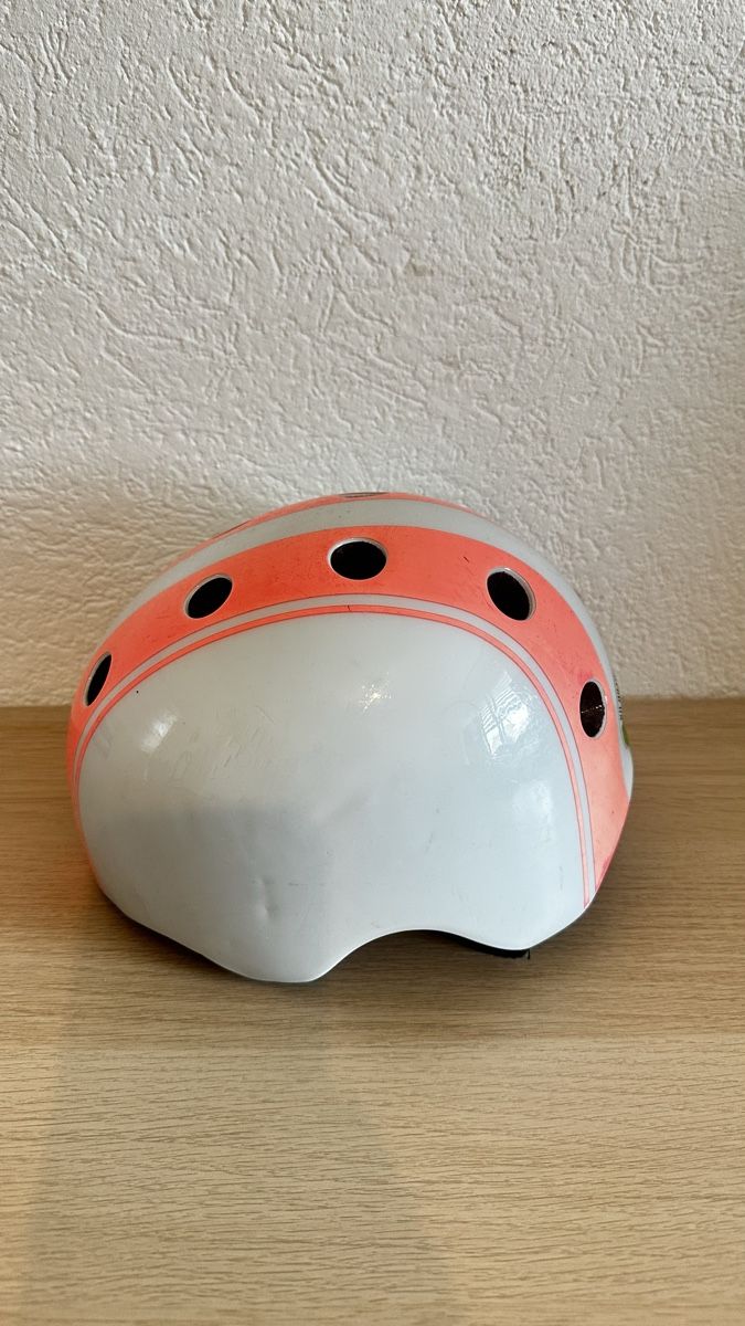 Caschi: Melon Kinder Velohelm  – Usato da Männedorf venduto da HollyCat 1