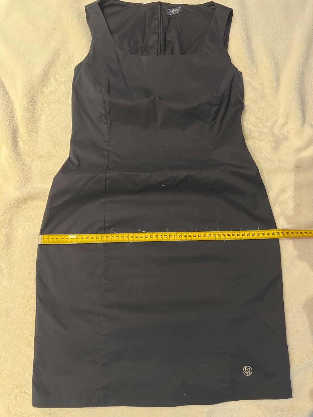 Armani Vestiti: Armani schwarzes Kleid Gr 36-38 – Usato da Basel venduto da Ksjusha 9