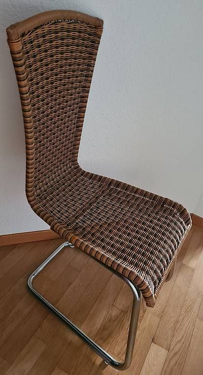 Sedie: 4 Stk Freischwinger Stühle. Rattan-Chrom – Usato da kuessnacht am rigi venduto da IceFan 2