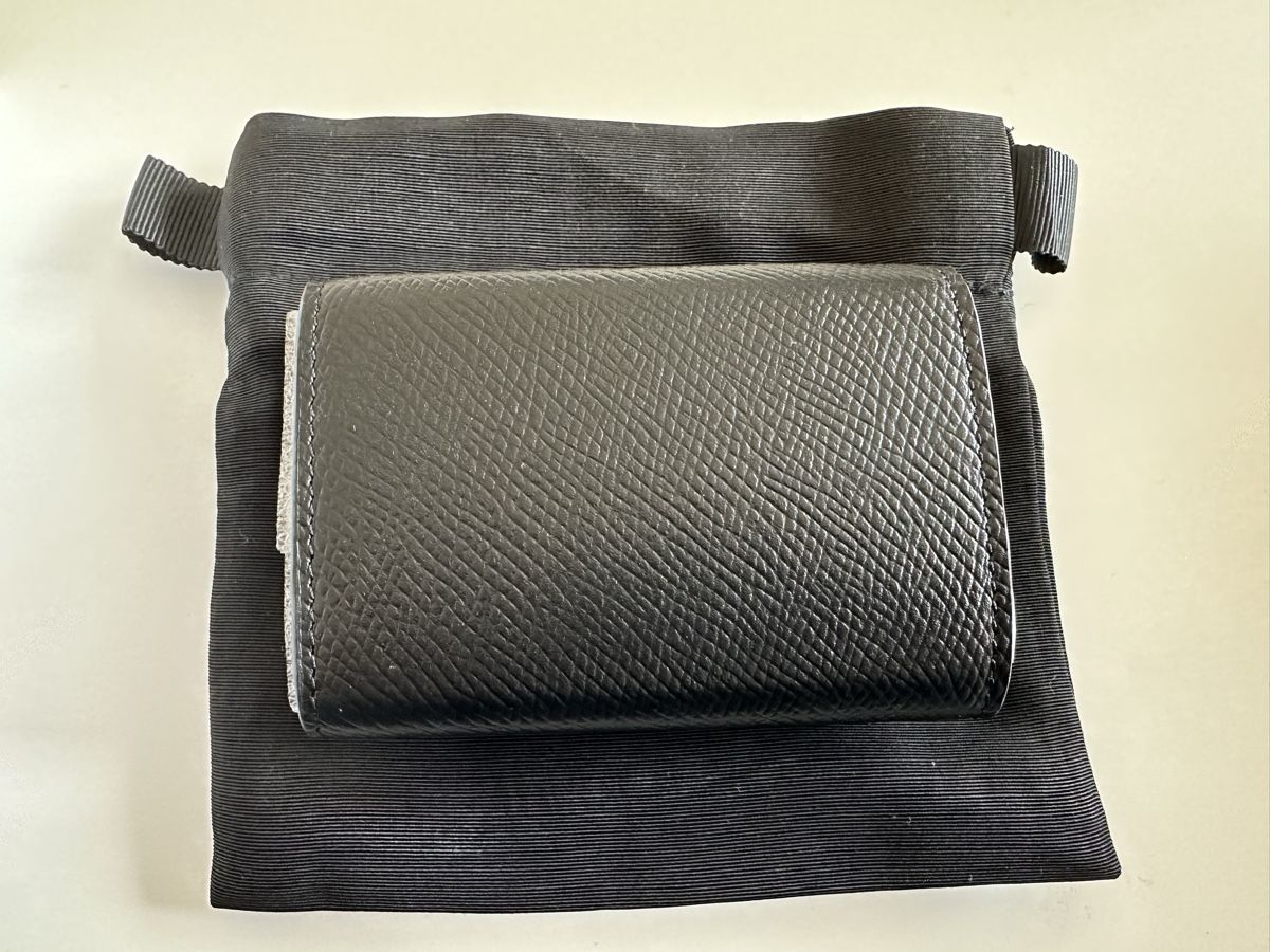 Celine Portafogli: CELINE Wallet / Portemonnaie Tri-Fold – Nuovo (secondo la descrizione) da Winterthur venduto da diet_cola86 5