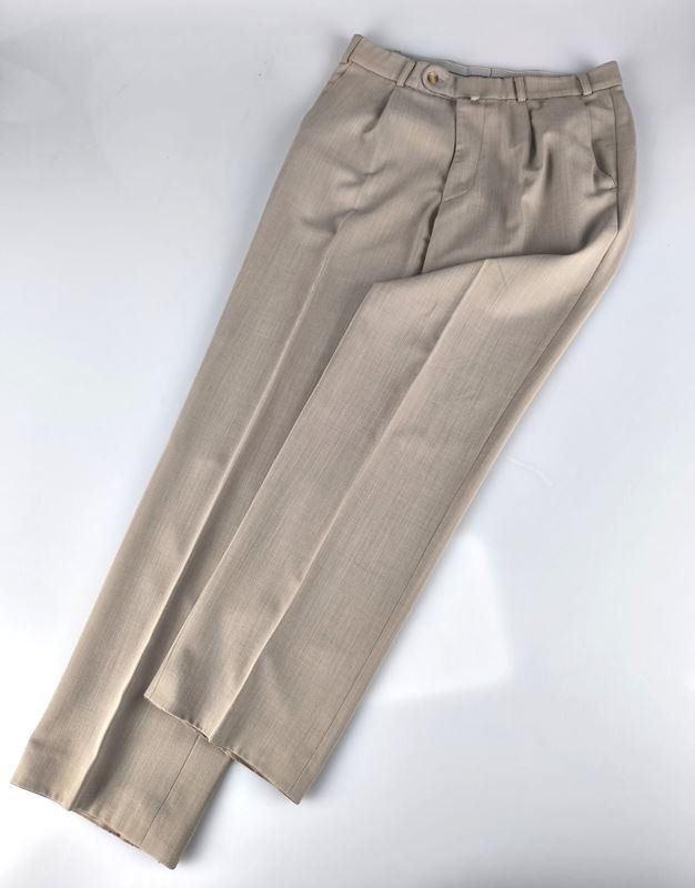 Pantaloni: Herren Anzughose beige Gr.48 – Usato da Rüti ZH venduto da Restwert_Rueti_ZH