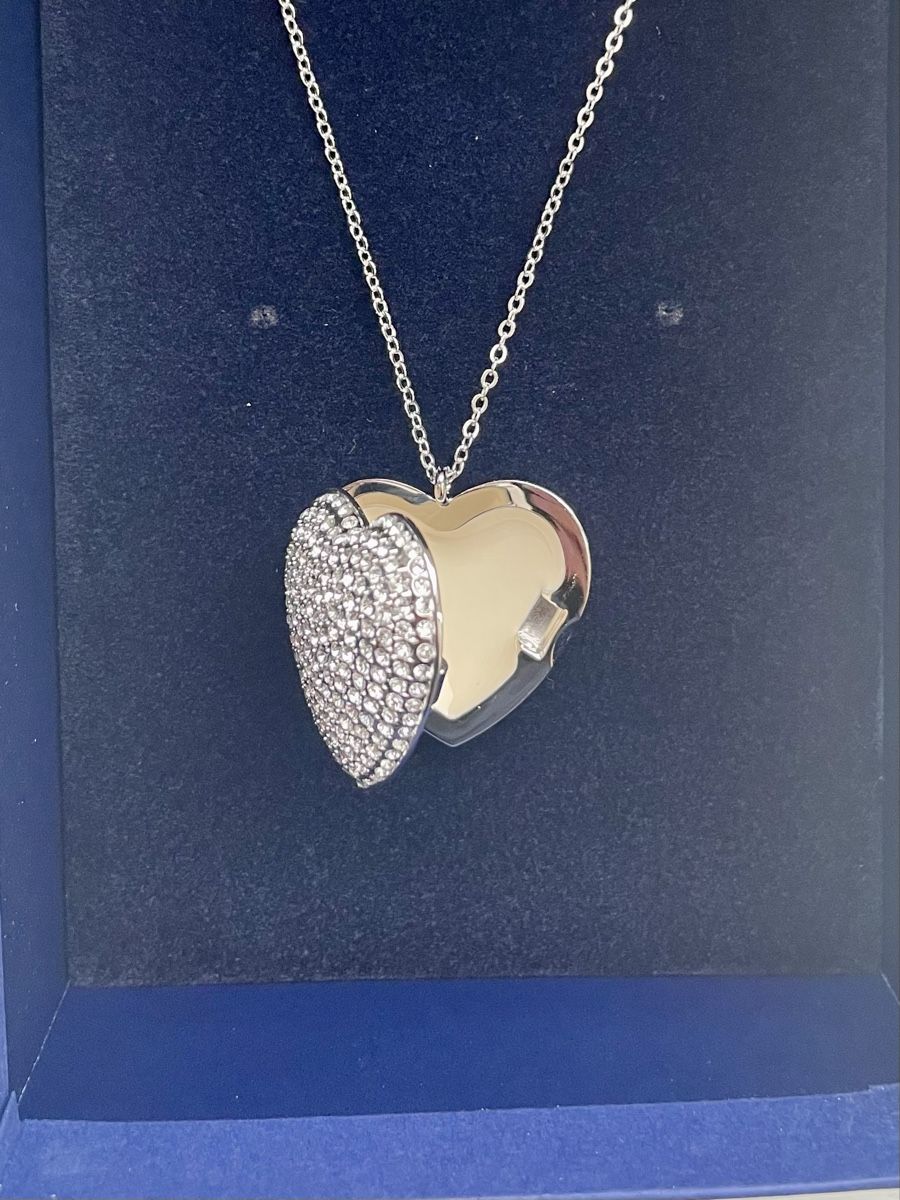 Swarovski Catenine: Kette Swarovski Herz- Medaillon – Nuovo (secondo la descrizione) da Basel venduto da Celaine 2