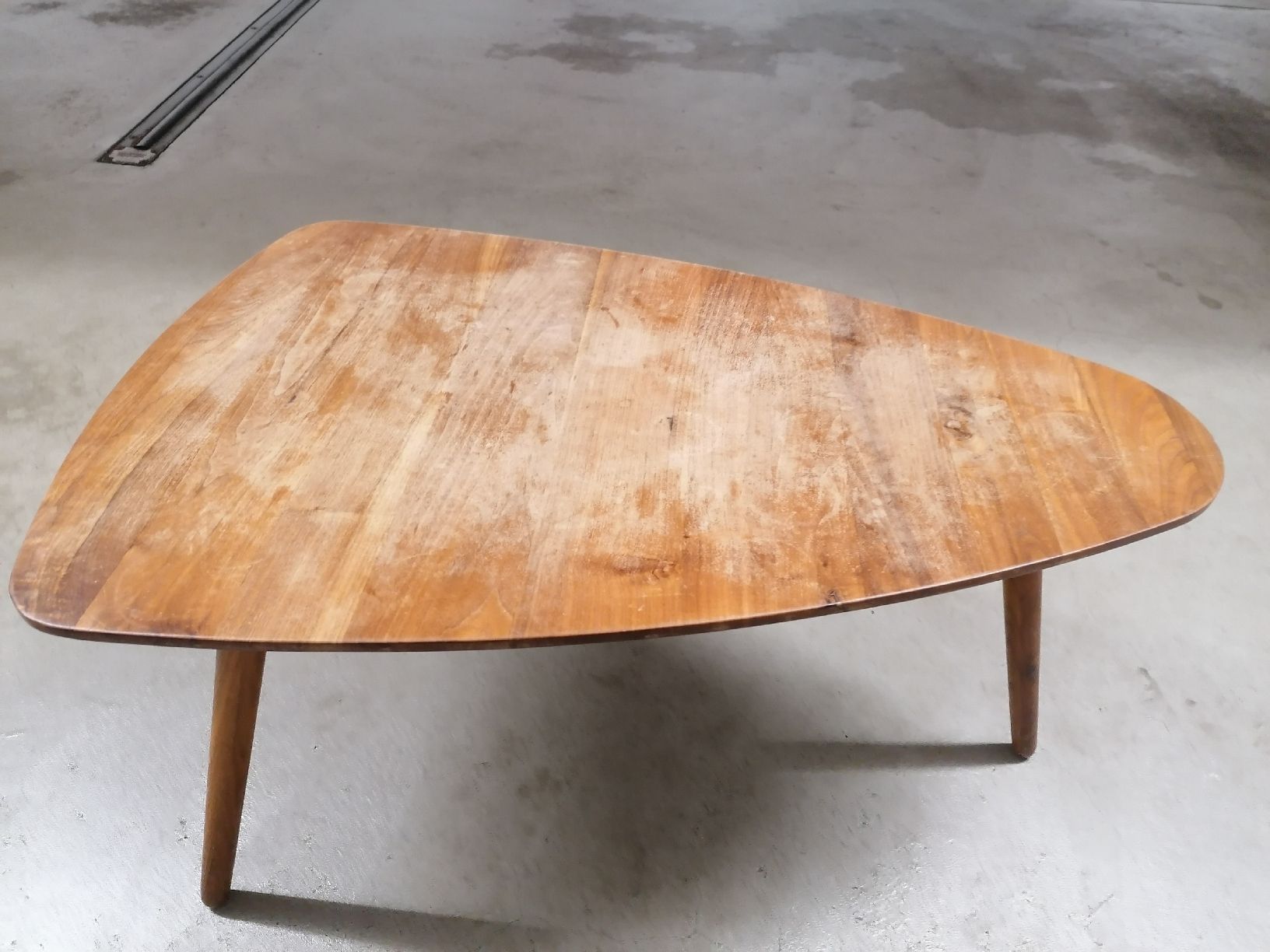 Tables: Stubentisch Nussbaum – D'occasion à Adliswil par Romanista1927 1