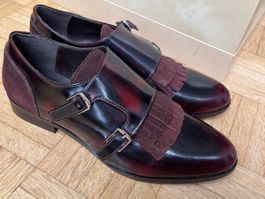 Sale‼️New elegant shoes( style Prada)in leather size 39