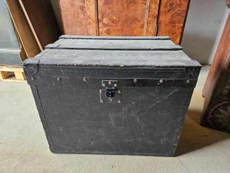 Antike Truhe / Kiste, Schwarz, Vintage, Top Zustand!