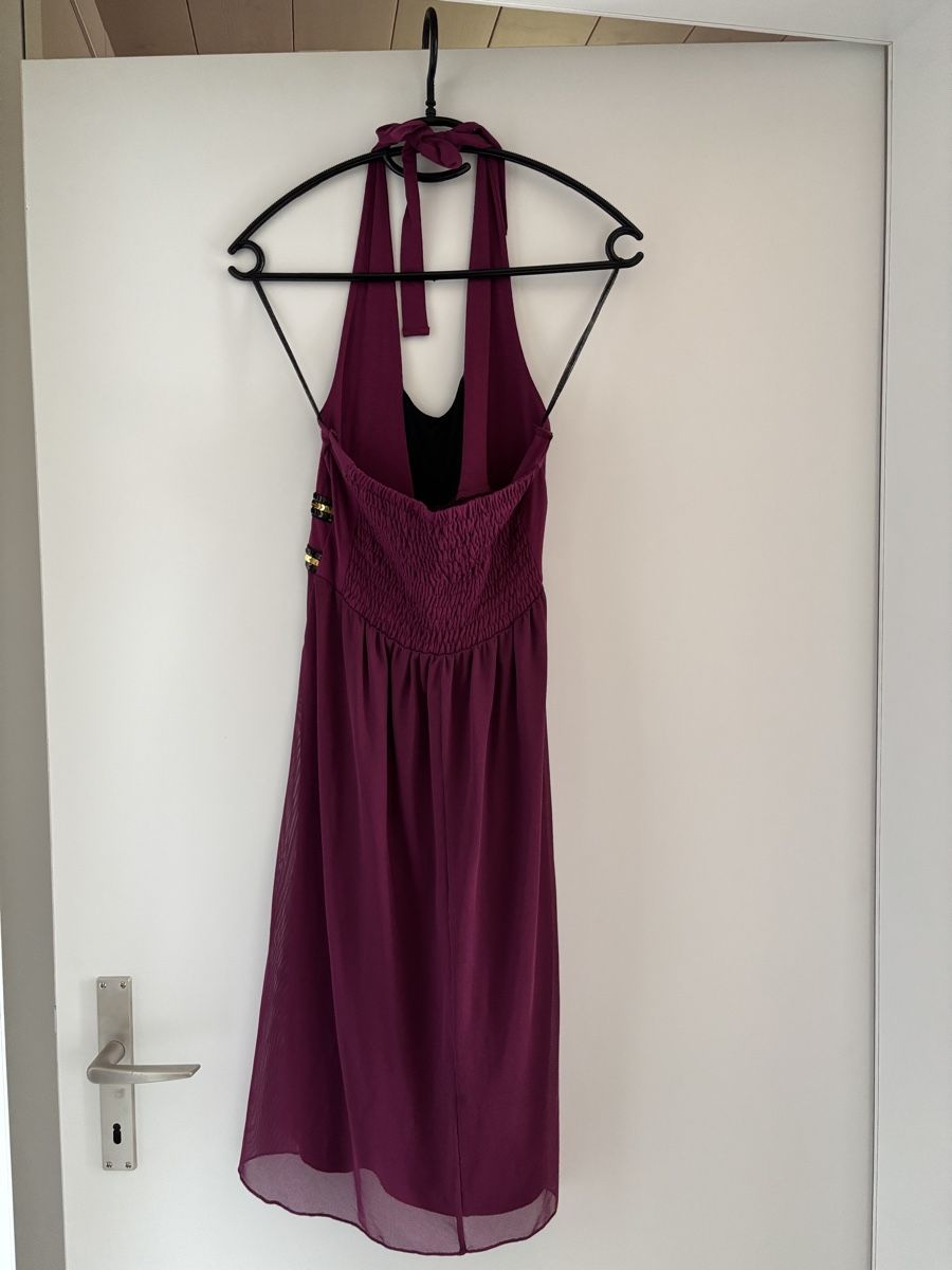 Robes: Knielanges Kleid in Fuchsia – D'occasion à Utzenstorf par noe_k7ql 1