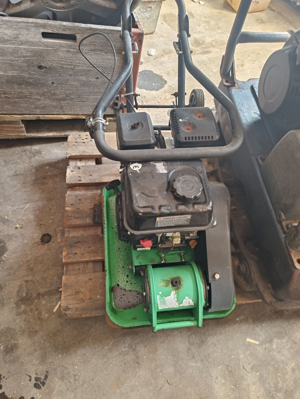 Tutte le macchine: Vibroplatte KITY PC 1300 PC 1300  – Usato da St. Antoni venduto da DuraMa 1