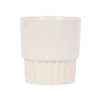 Geriffelter Becher