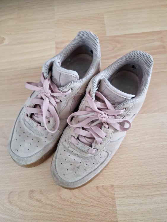 Nike Air Force 1 Rosa Wildleder 37.5 Comprare su Ricardo