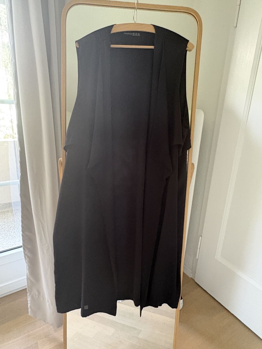 Gilets & Westen: Damen Weste schwarz – Gebraucht aus Bern von Janina.Leandra