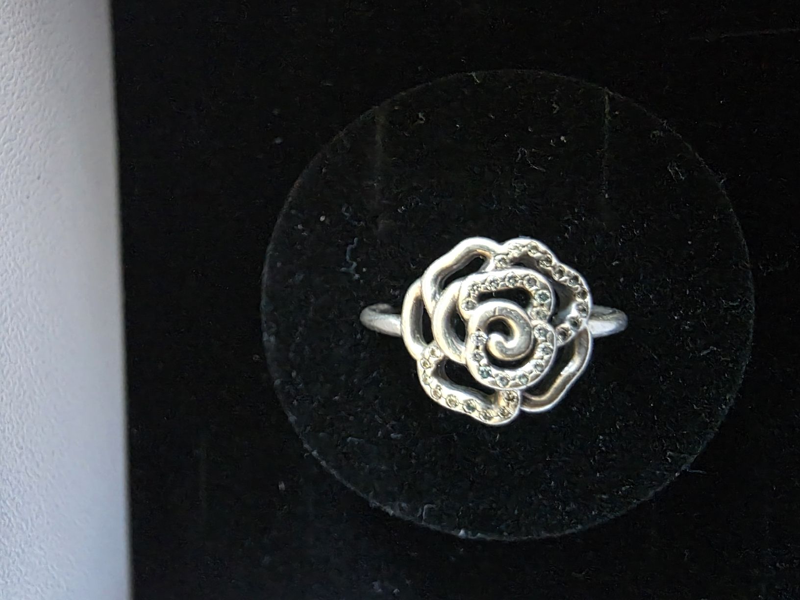 Pandora Autres bijoux: Pandora Schmuckset "Rosen" – D'occasion à Rikon im Tösstal par Quimy68 2