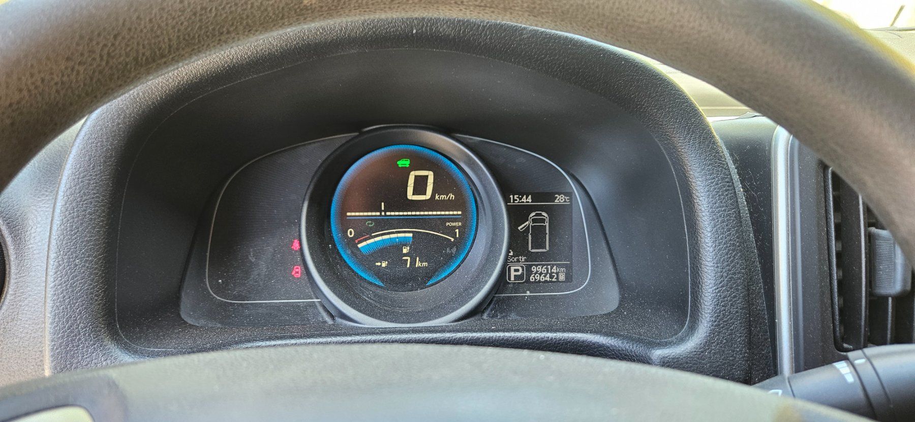 Nissan Nutzfahrzeuge: Nissan E-NV200 – Defekt aus Vich von Max-Mechanics 4