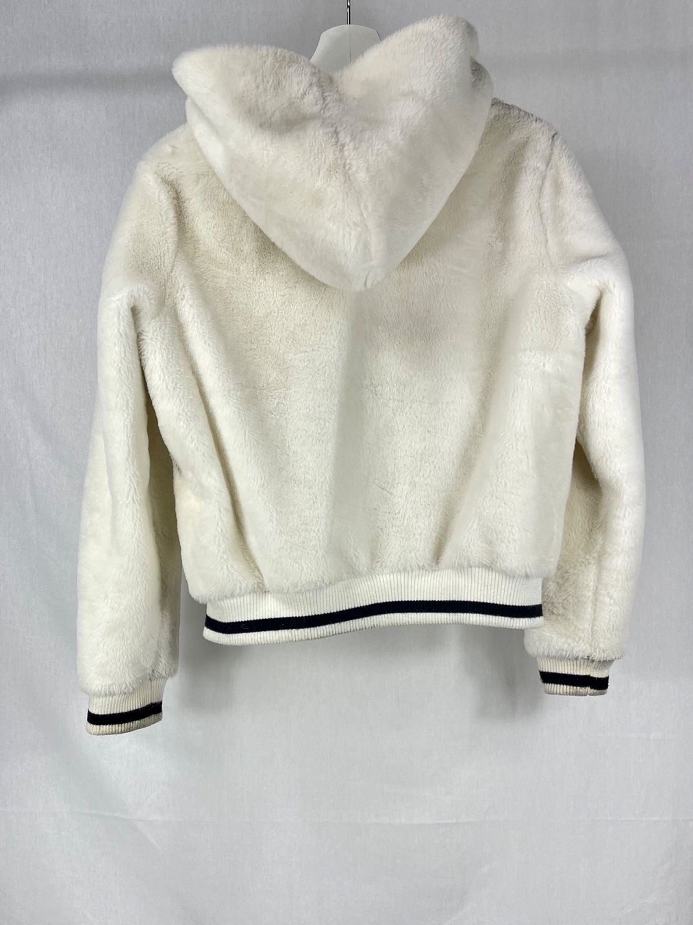 Giacche: Jacke - Plüschjacke – Nuovo (secondo la descrizione) da Romanshorn venduto da MAFLOMAS 1