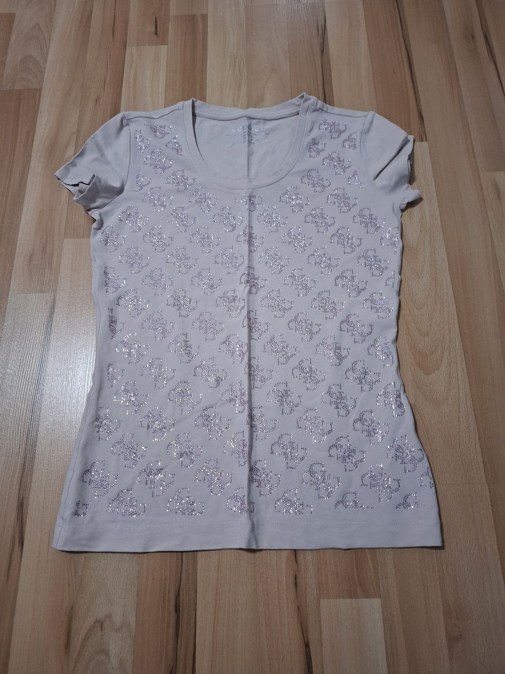Guess T-shirts: Guess Shirt Gr. M – Neuf (Voir description) à Netstal par Queen37 3