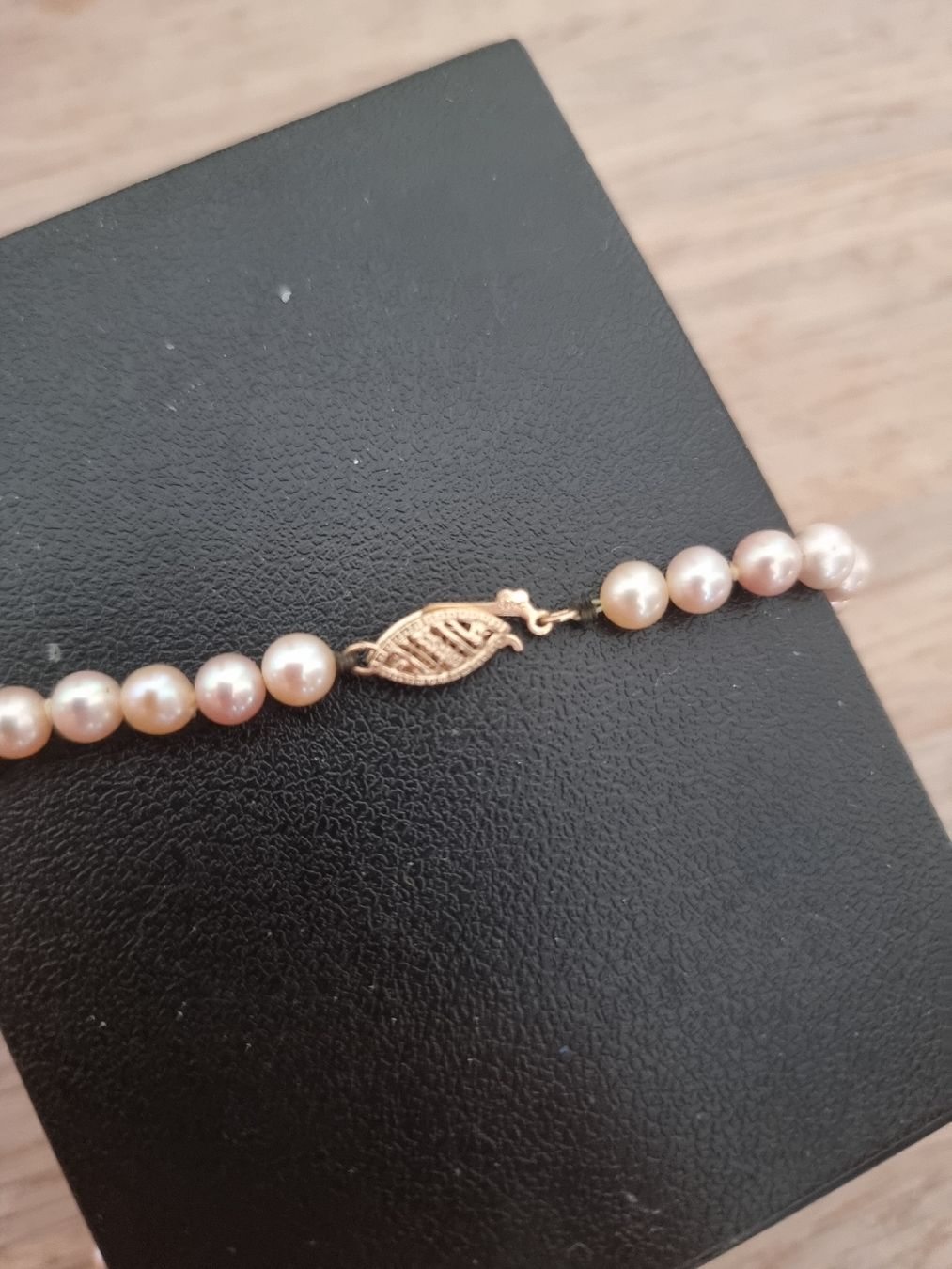 Catenine: Schöne Perlenkette mit Echtgold Verschluss – Usato da Männedorf venduto da nad_6gqn 1