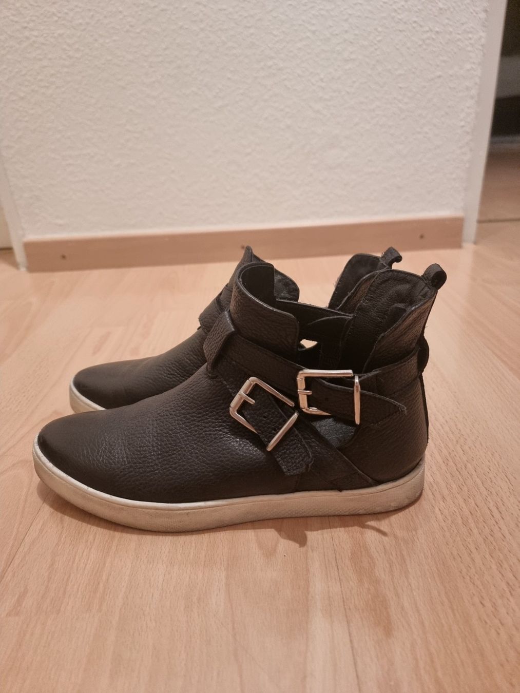 Scarpe da donna: Stiefelette – Usato da Affoltern am Albis venduto da Ebruli89