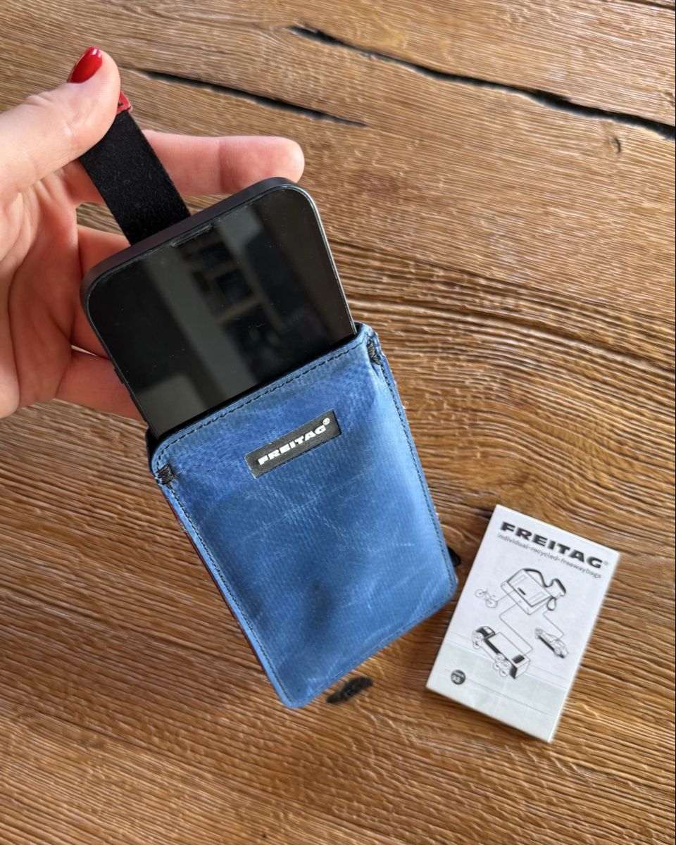 Freitag Borse: Freitag Smartphone Case – Nuovo (secondo la descrizione) da Zürich venduto da eli_t8nw 4