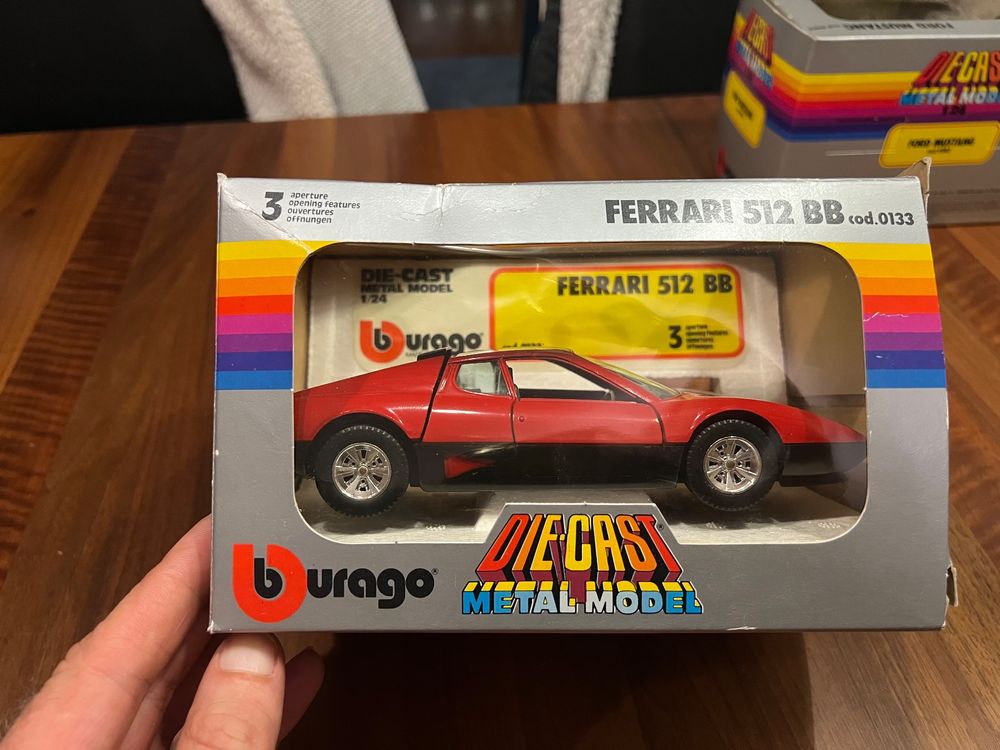 modellino ferrari 512BB BURAGO 