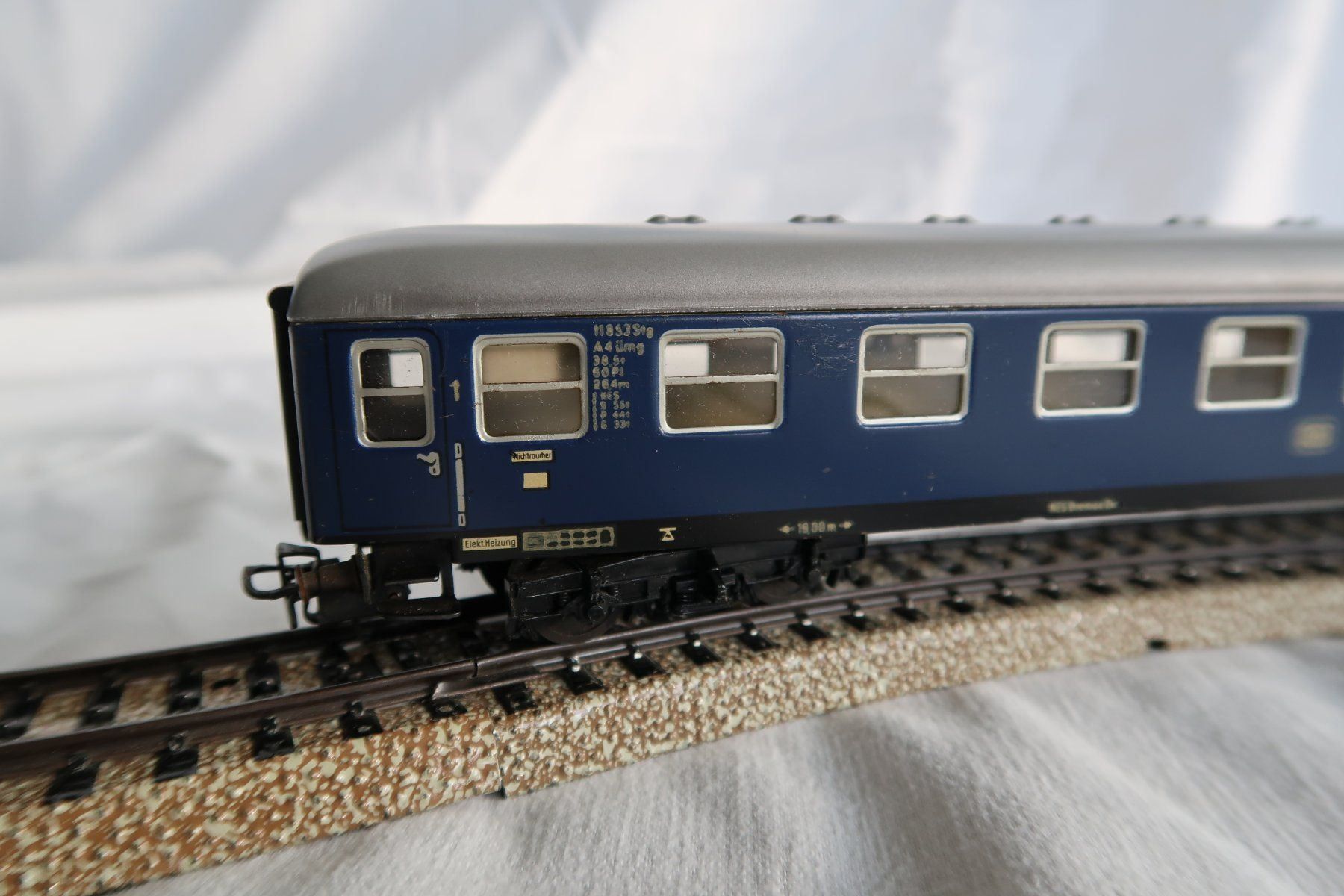 Märklin Modelleisenbahnen: Märklin 4053 Personenwagen – Gebraucht aus Hurden von Barth23 1