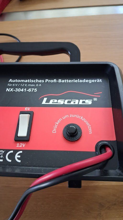 Caricabatterie: PROFI - LADEGERÄT  6 & 12 VOLT – Usato da Tann venduto da elolecig 2