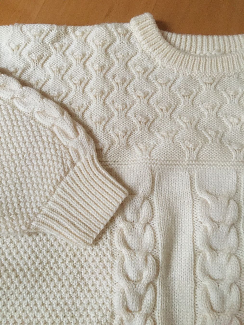 Pullover & Sweatshirts: Strickpullover Handarbeit – Gebraucht aus Siebnen von Starlauf 1