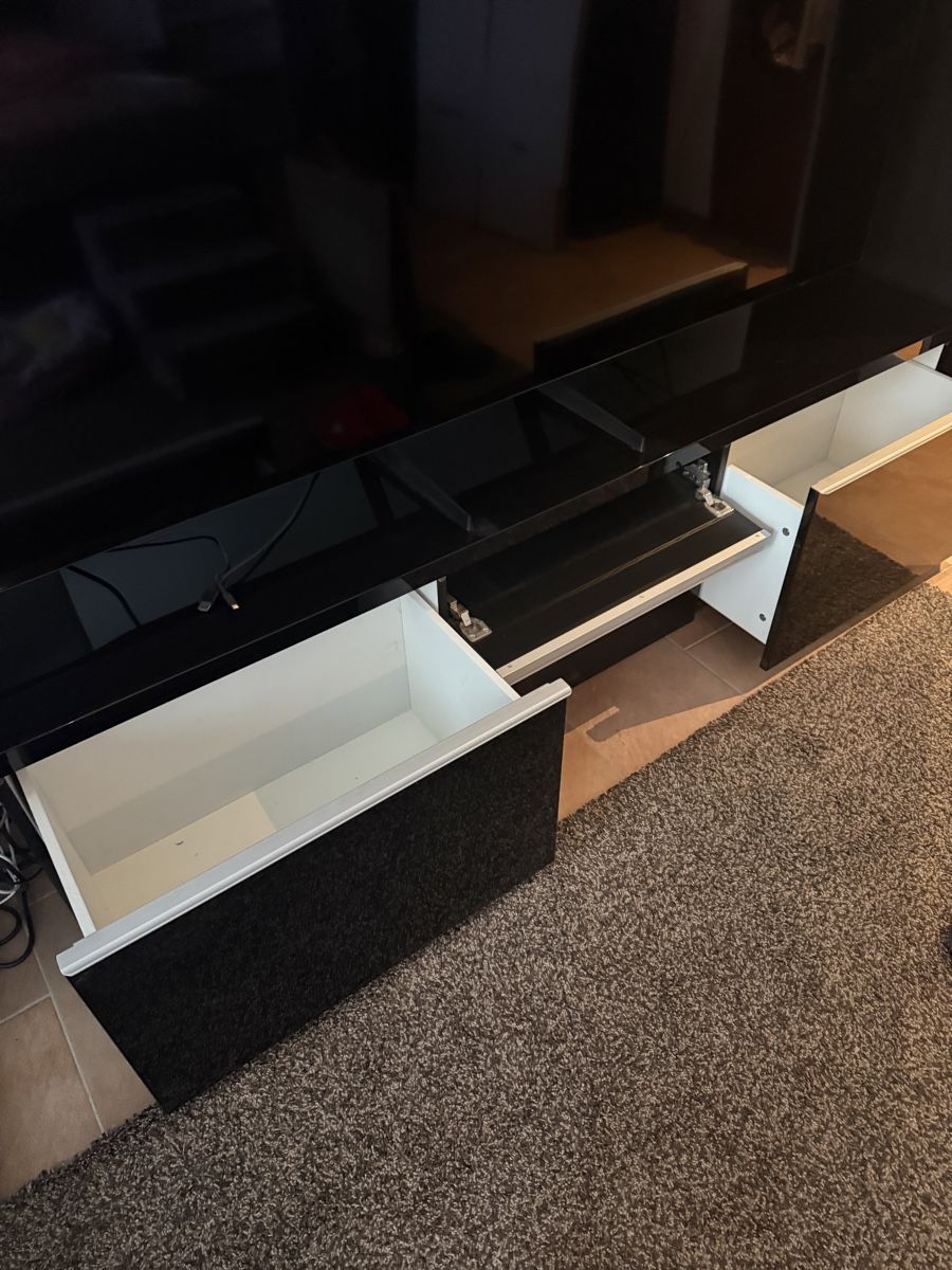 Ikea TV Möbel: Tv Möbel von Ikea  – Gebraucht aus Horgen von Pezi8810 1