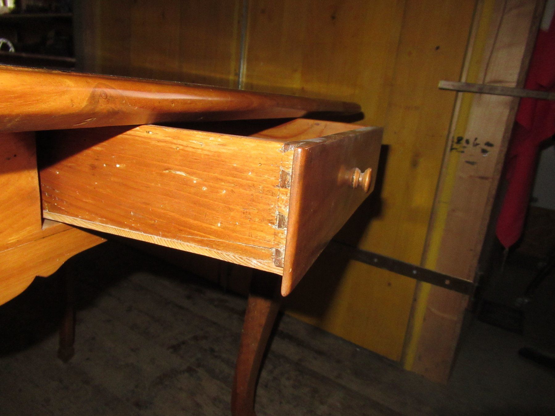 Tavoli: Barok Tisch (Nuss/90) – Usato da Berg SG venduto da Pizza58 1