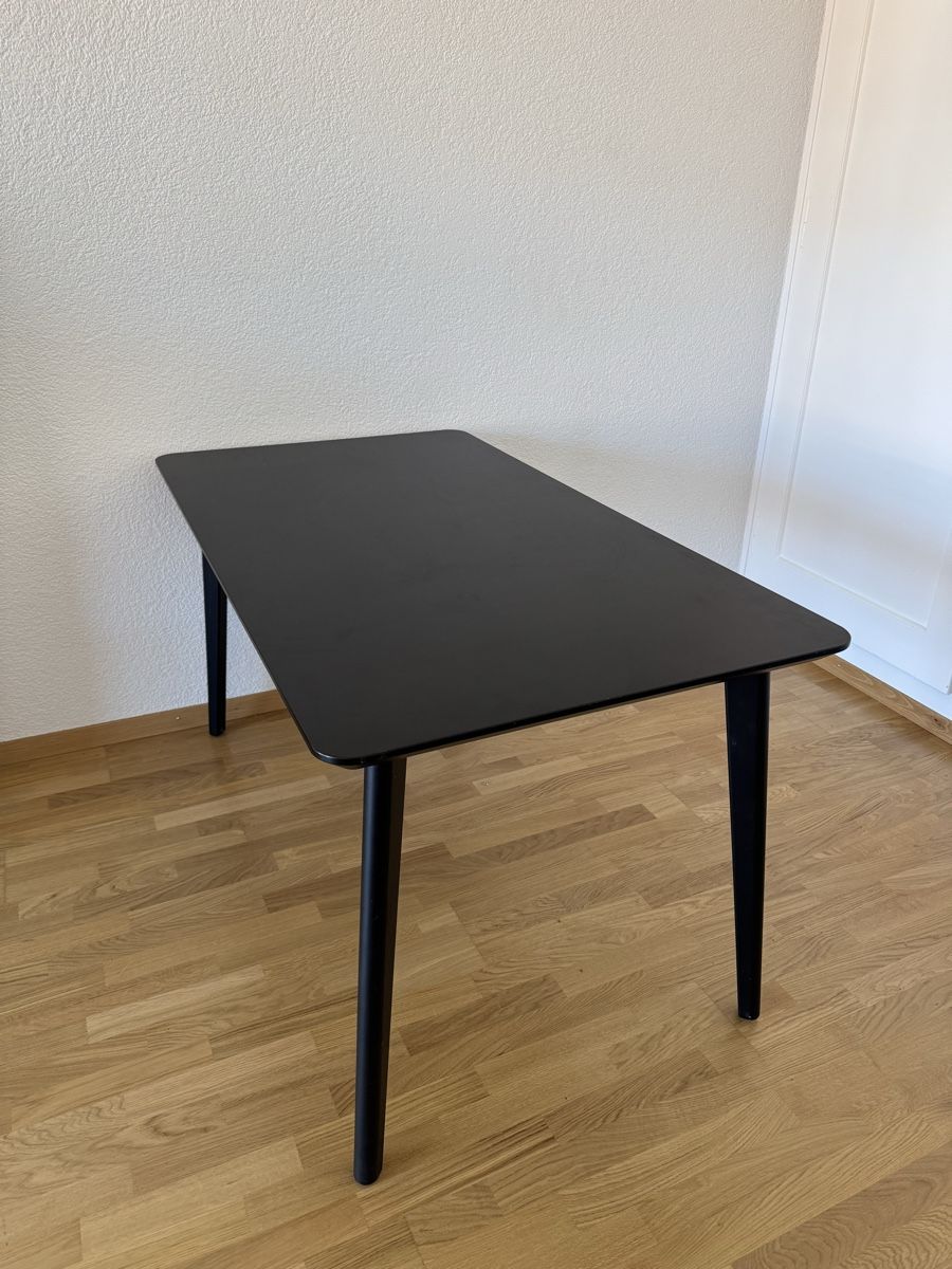 Tables: Ikea Tisch LISABO - schwarz – D'occasion à Bern par Jazzminzs