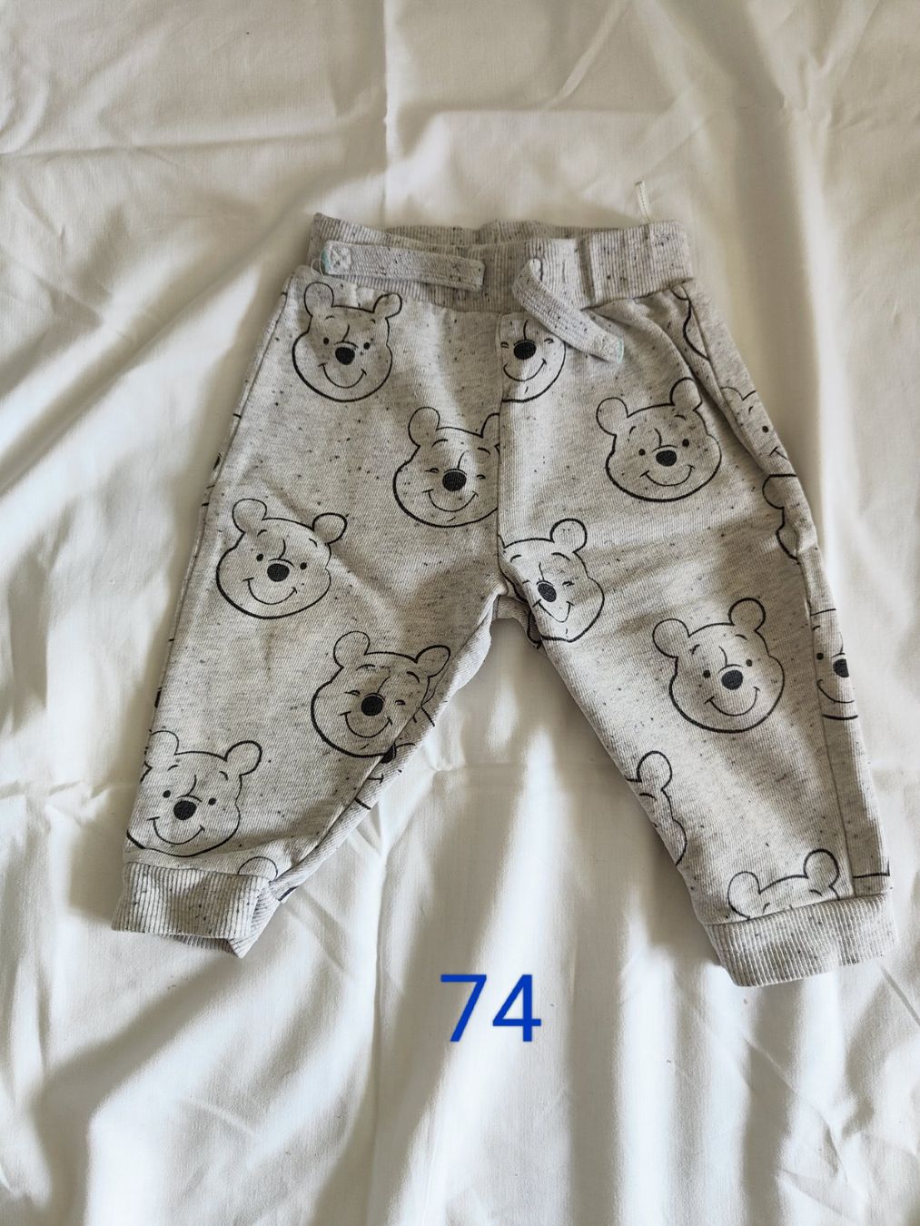 Pantaloni: Gr. 74 Trainerhose "Winnie the pooh" – Usato da Sursee venduto da lou19
