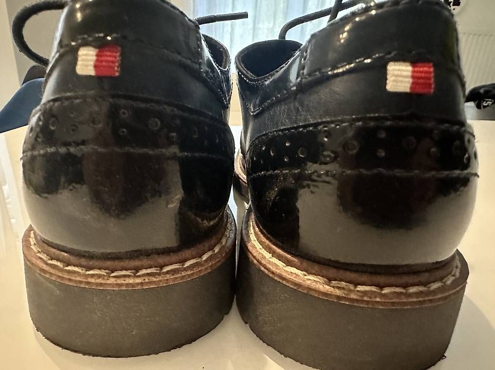 Chaussures femmes: Halbschuh dunkelblau Leder – D'occasion à Muttenz par anna123 2