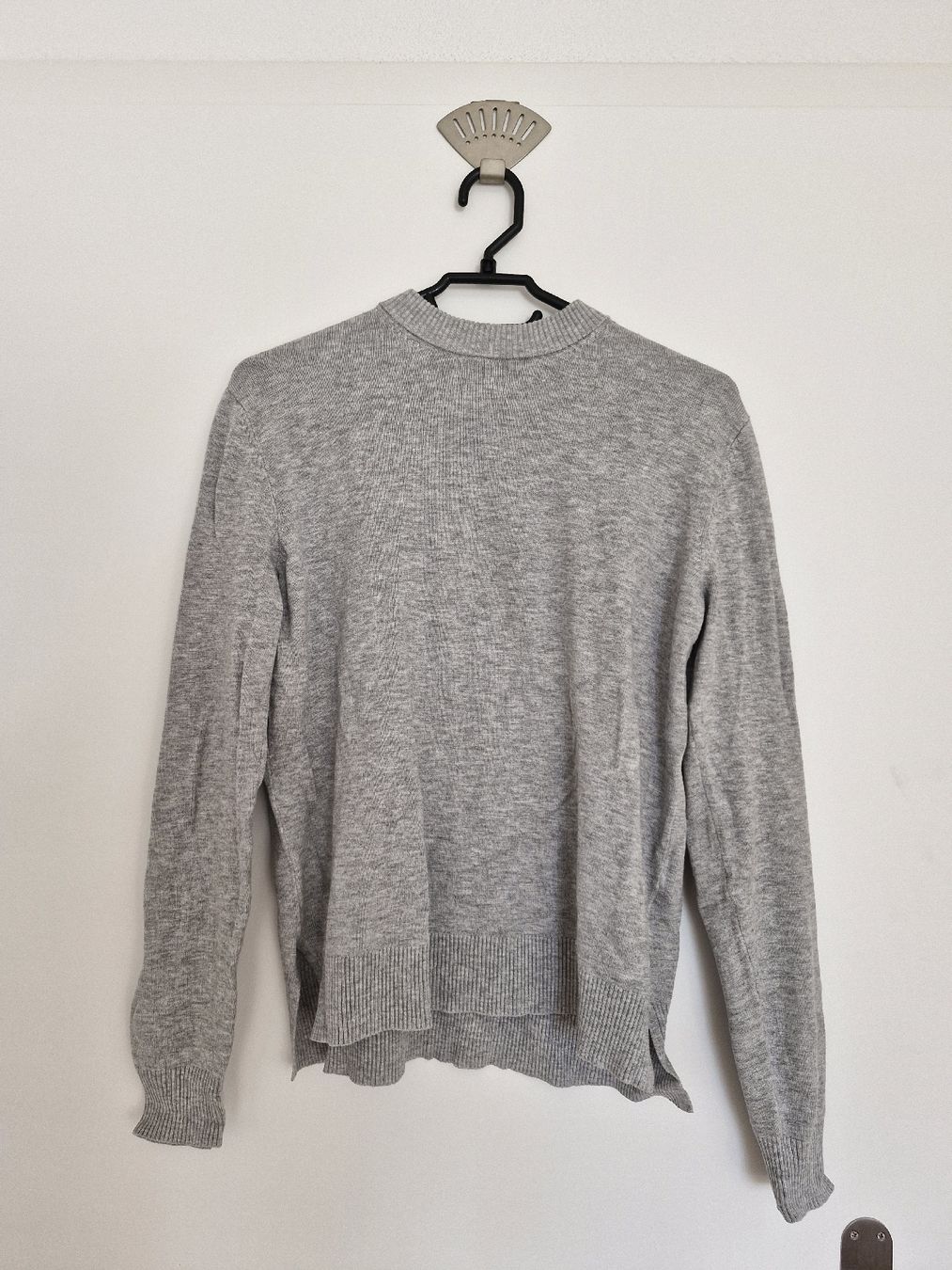 H&M Pullover & Sweatshirts: H&M Basic Strickpullover XS – Gebraucht aus Maienfeld von Bounty2016