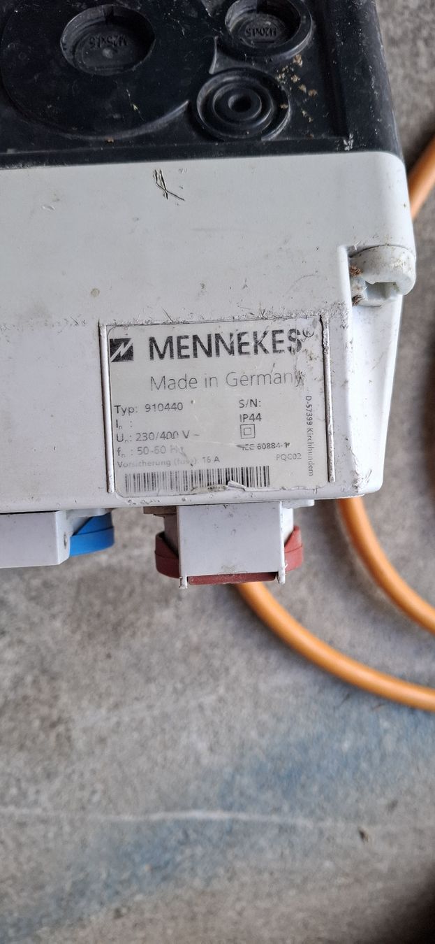 Alimentazione elettrica: Mennekes CE16 Stromverteiler IP54 – Usato da Buttisholz venduto da REX001 2