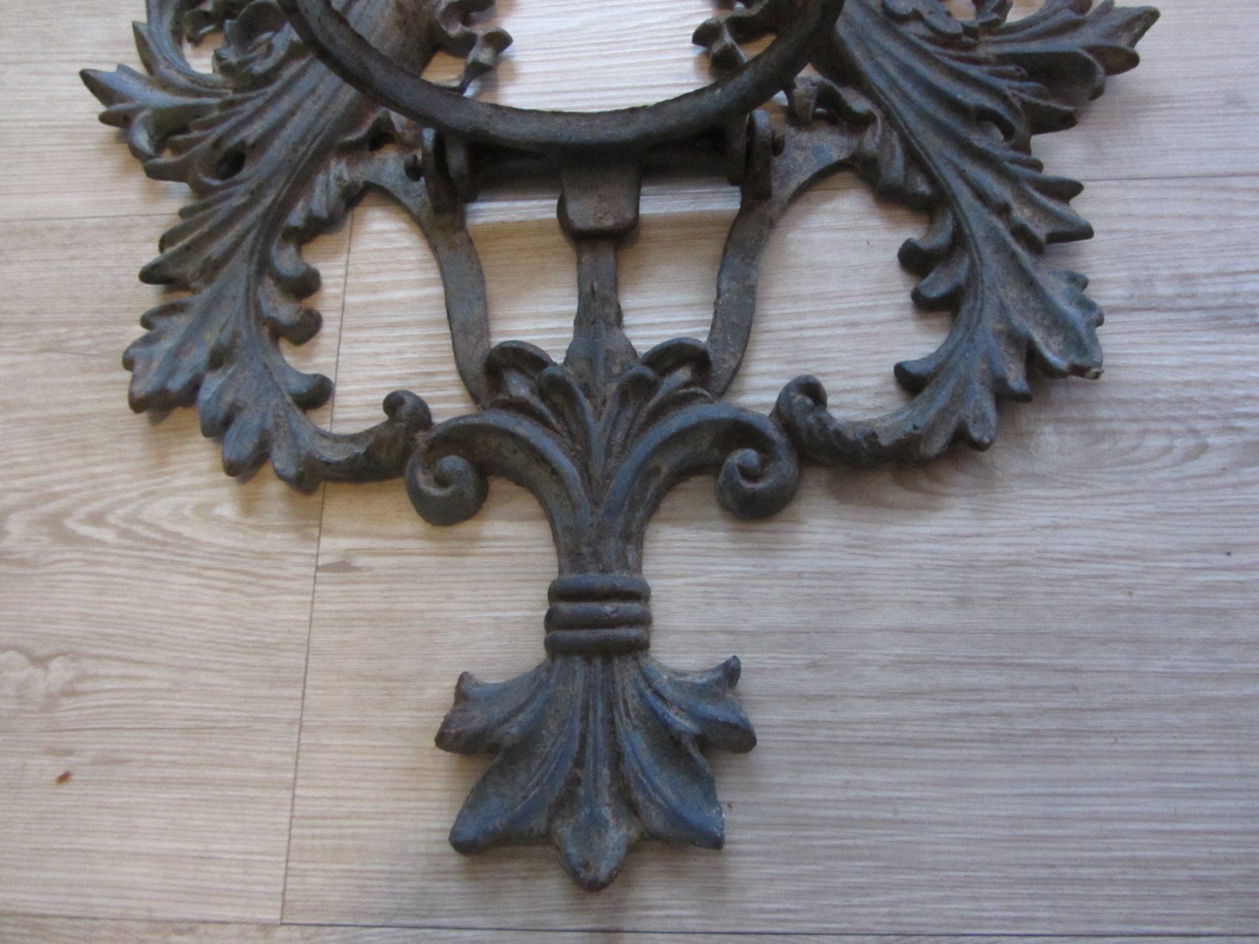Supporti a parete: Blumentopfhalter aus Gusseisen – Usato da Malters venduto da Hausi88 6