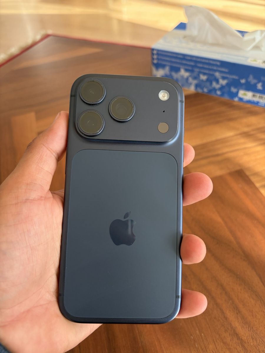 Apple Telefoni cellulari / Smartphones: Apple iphone 17 pro 256 GB – Usato da Jona venduto da Dilara-gz 1