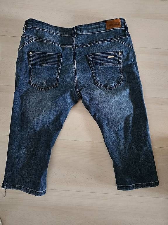 Jeans: Sublevel  3/4 Jeans Gr. M – Gebraucht aus Rickenbach b. Wil von cornetta 1