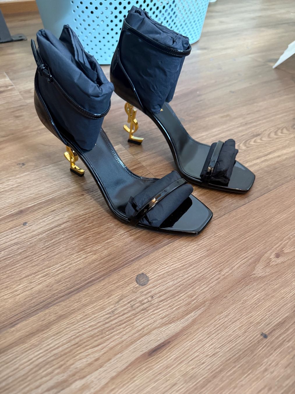 Saint Laurent Scarpe da donna: YSL Heels NEU! – Nuovo e nell'imballaggio originale da Walenstadt venduto da rub_v5t6 1