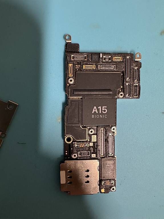 Telefoni cellulari / Smartphones: iPhone 13 Pro Max locked – Usato da Sigirino venduto da and_kgv7 3