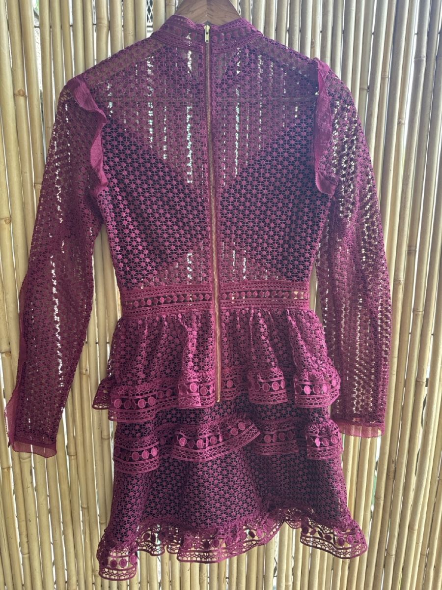 Self-Portrait Vestiti: Self-Portrait Mini Dress, Size UK 6 – Usato da Münchenstein venduto da mag_ck5y 1
