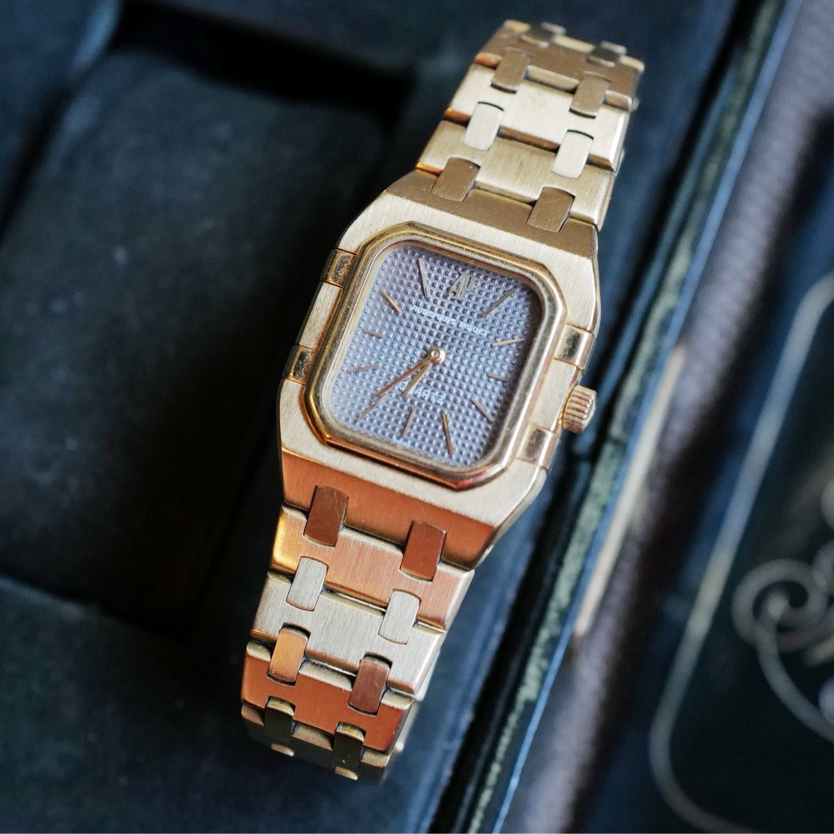 Audemars Piguet Uhren: Audemars Piguet Royal Oak 18k  – Gebraucht aus Genève von SpeedyTuesday