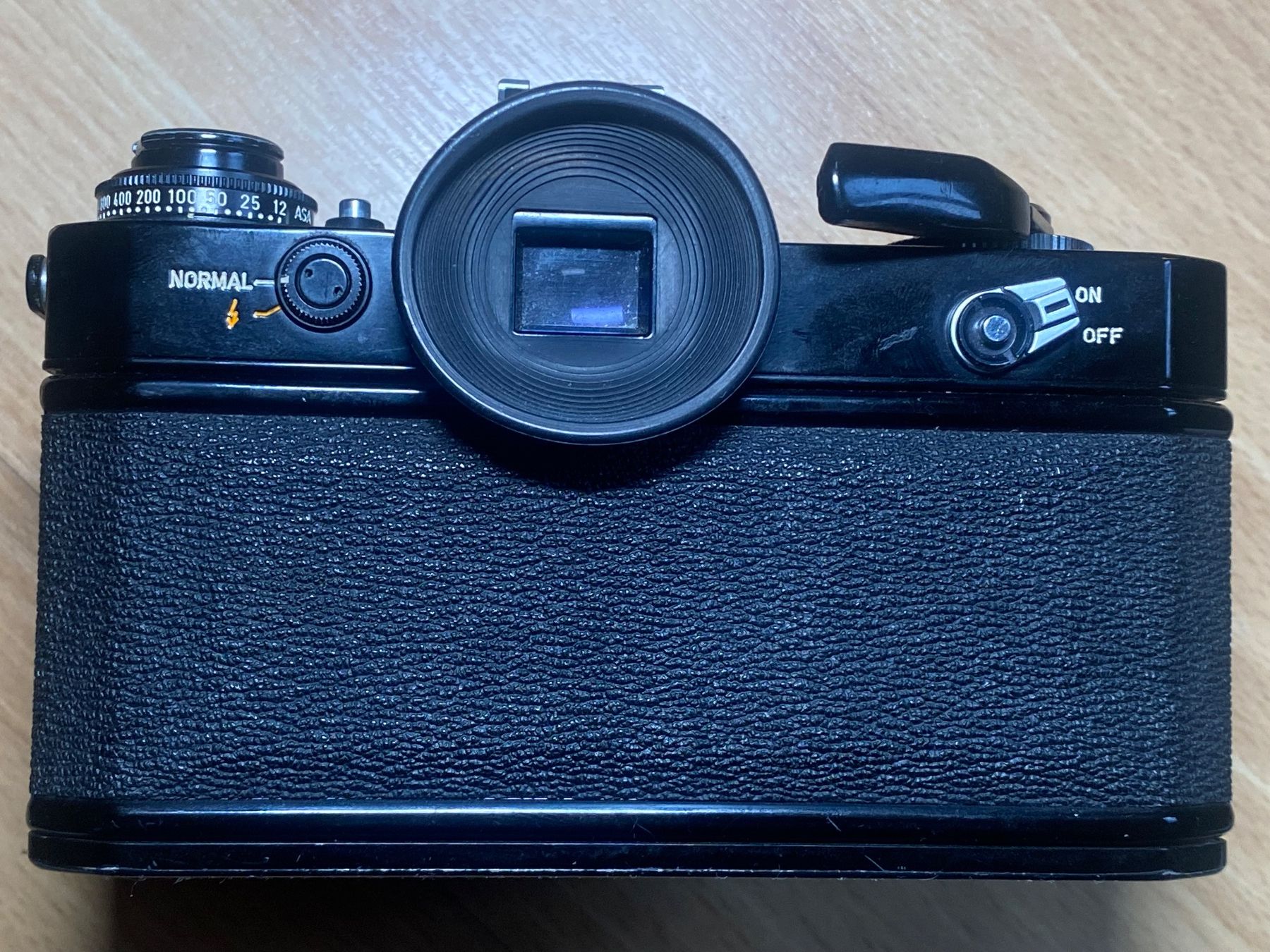 Canon Fotocamera: Canon  Argentique EF rare – Usato da Gisikon venduto da sombenin 4