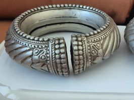 Decoration, bracelet ethnique ancien  C72