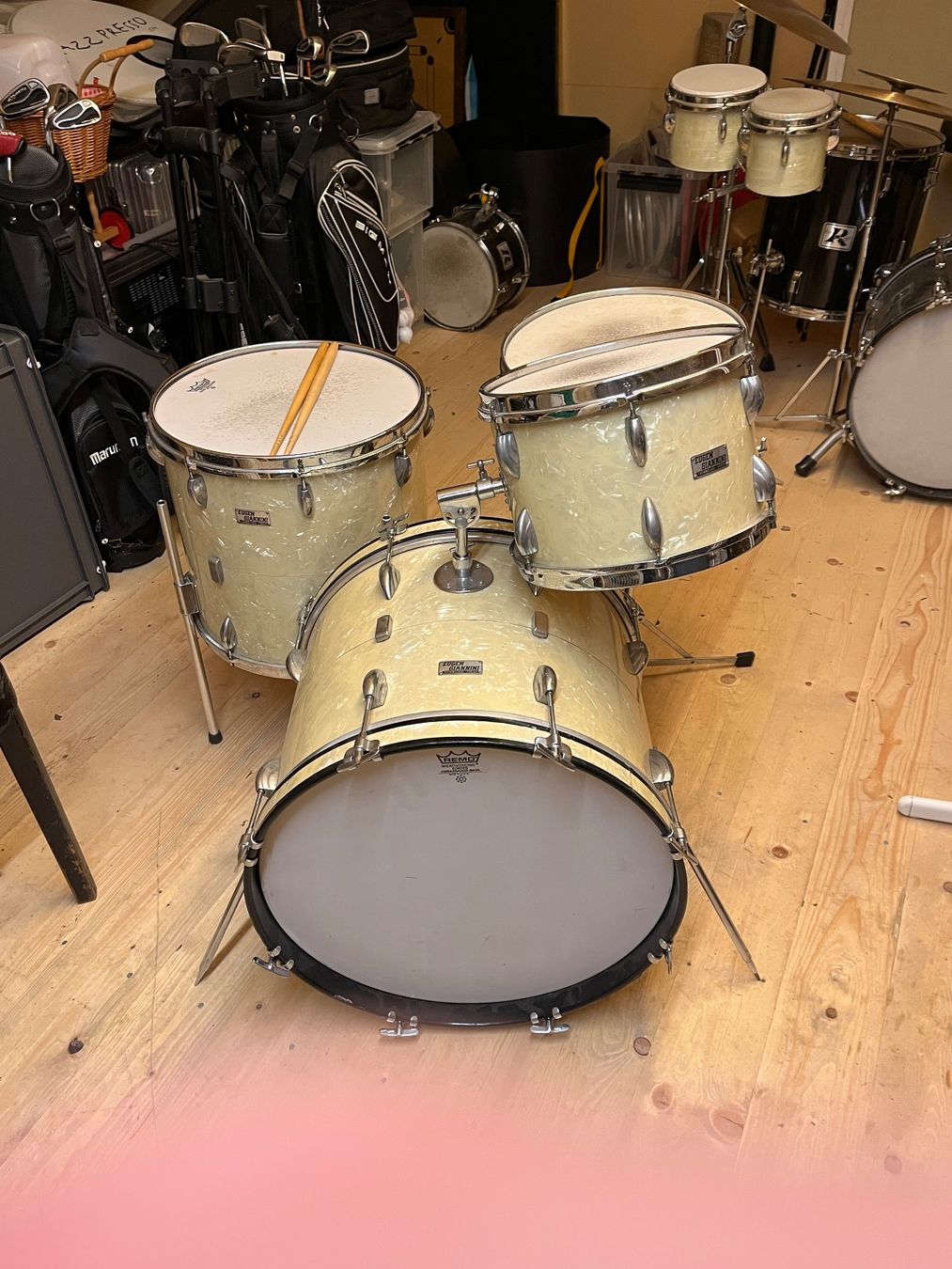 Strumenti musicali: Schlagzeug Set Eugen Giannini (Babuschka) – Usato da Movelier venduto da Sww