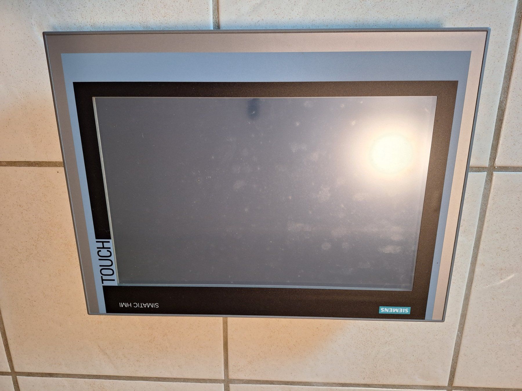 Ecrans: Siemens SIMATIC HMI IFP1500 Touch Panel  15" – D'occasion à Kirchdorf AG par beyjon 8