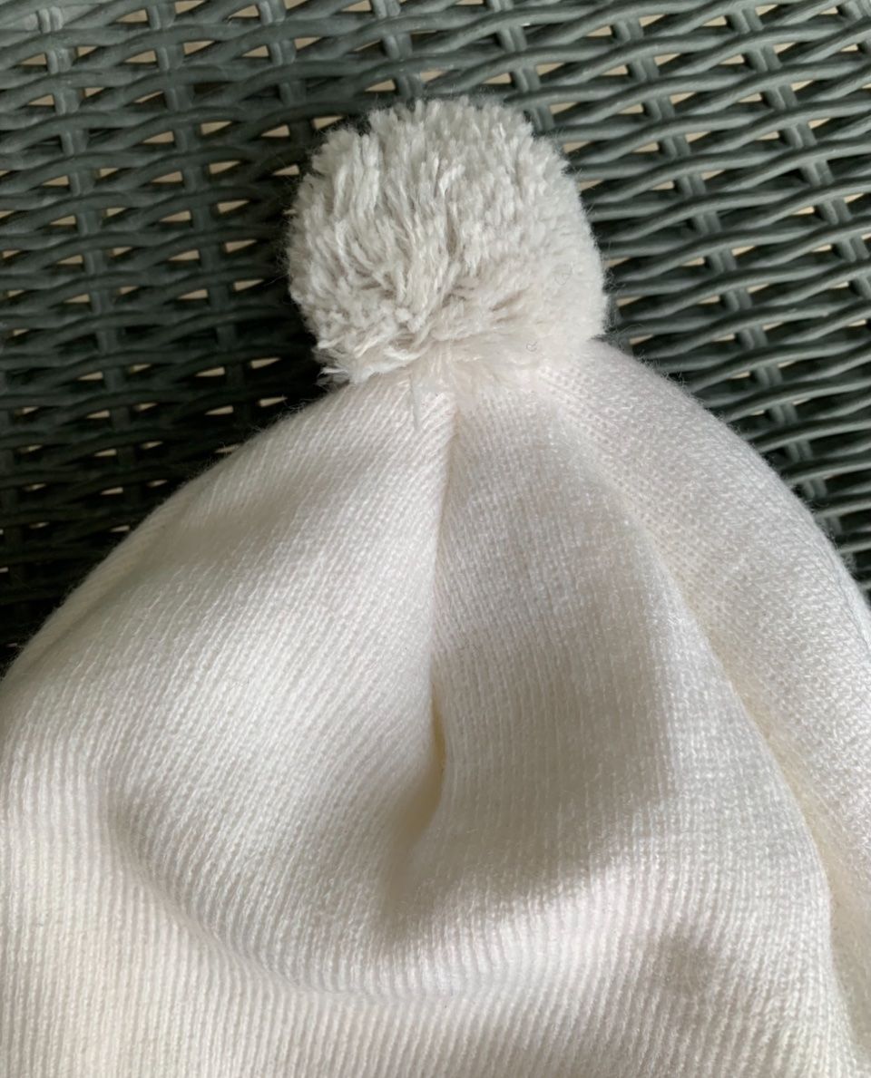 Helly Hansen Copricapi, berretti & cappellini: Superbe bonnet HELLY HANSEN mini pompon ONE SIZE – Nuovo (secondo la descrizione) da Martigny venduto da only__you 8