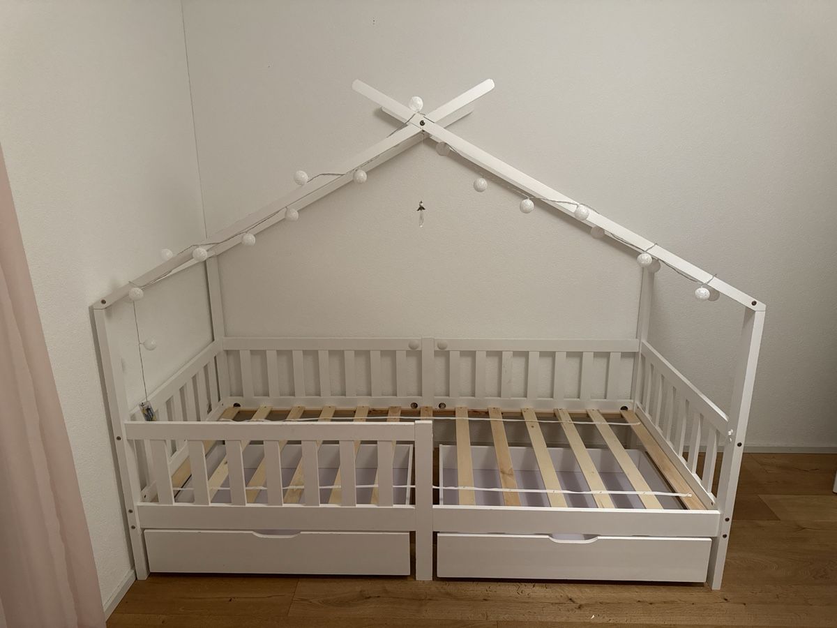 Lits: Kinderbett – D'occasion à Pieterlen par Raffyy