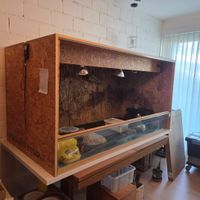 Terrarium mit viel Zubehör