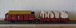 Märklin, 2 Güterwagen mit Beladung, H0