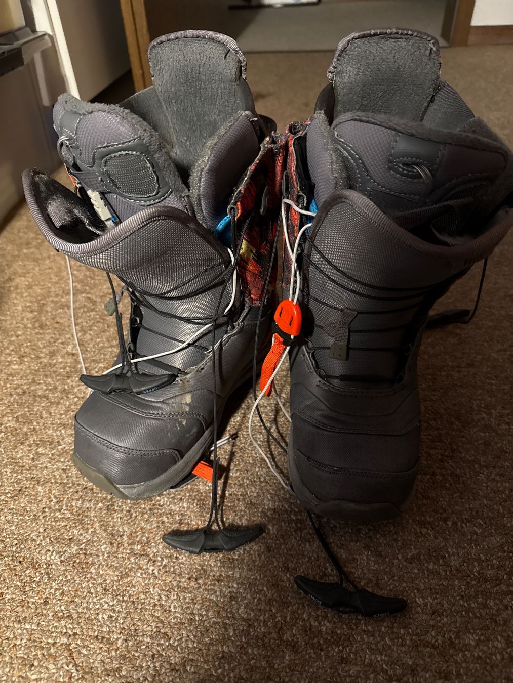 Burton Scarpe da donna: Burton Snowboard Schuhe – Usato da Wichtrach venduto da jas_yl2g
