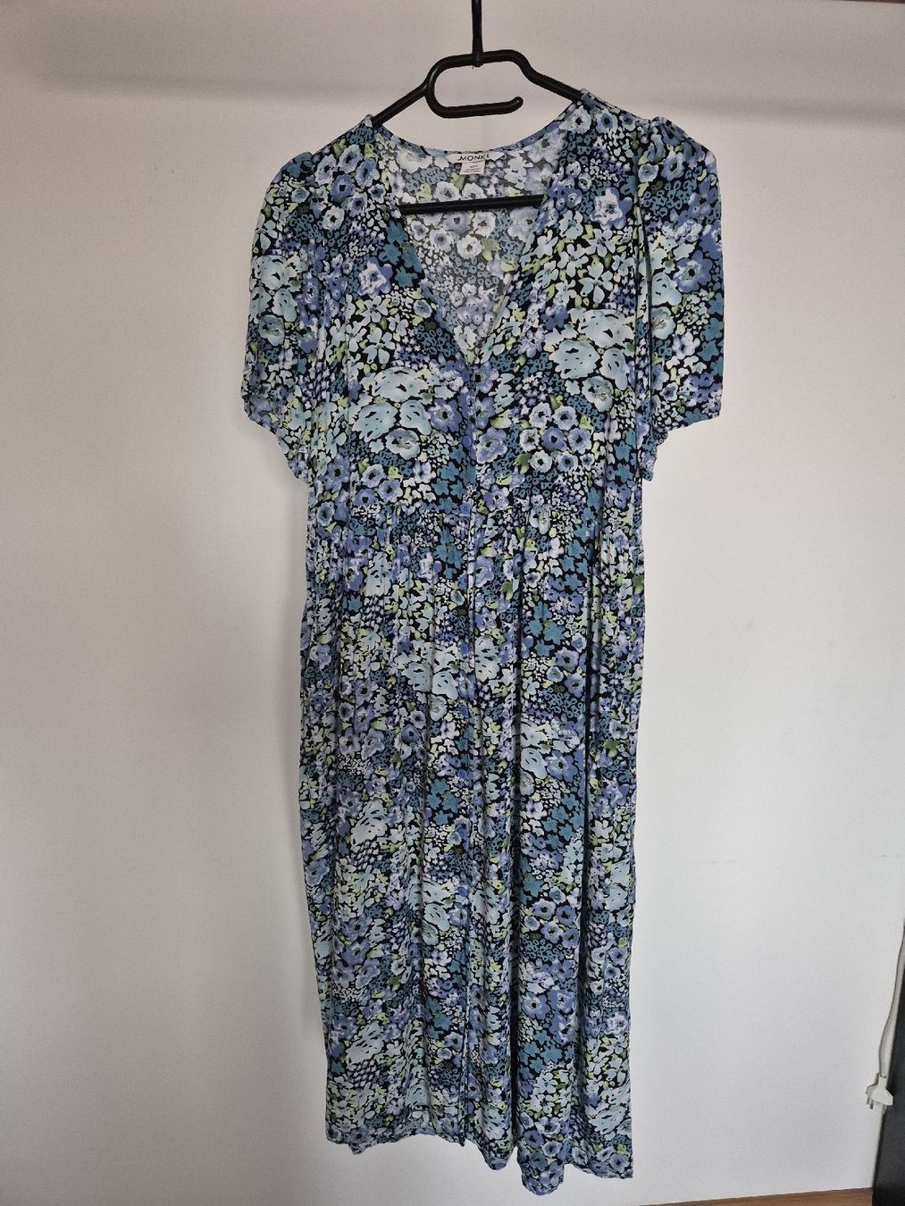 Monki Vestiti: Maxikleid – Usato da Escholzmatt venduto da Commessa